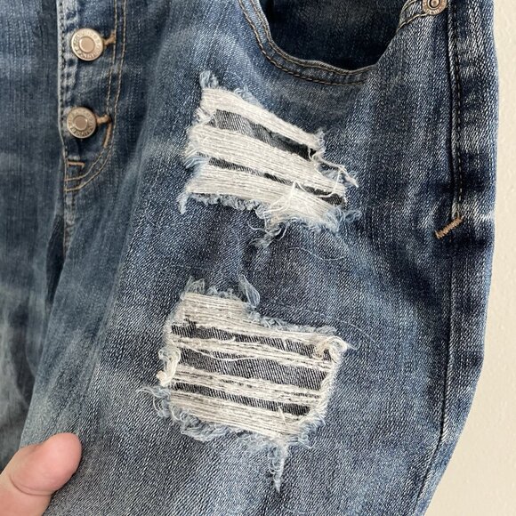 Maurices Sz 14 Distressed Denim Mid-Rise Button Fly Cutoff Boyfriend Jean Shorts - Picture 6 of 13